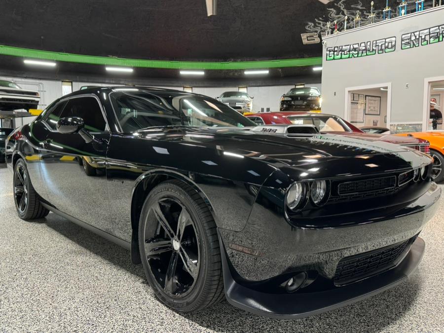 Used 2016 Dodge Challenger in Oxford, Connecticut | Buonauto Enterprises. Oxford, Connecticut