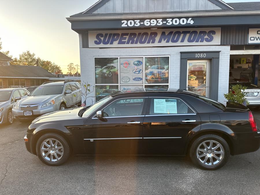 2010 CHRYSLER 300 C HEMI 4dr Sdn 300C Hemi RWD, available for sale in Milford, Connecticut | Superior Motors LLC. Milford, Connecticut