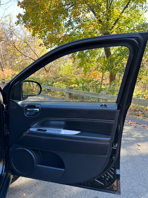 2016 Jeep Compass 4WD 4dr High Altitude Edition, available for sale in New Britain, Connecticut | Supreme Automotive. New Britain, Connecticut 2016 Jeep Compass 4WD 4dr High Altitude Edition, available for sale in New Britain, Connecticut | Supreme Automotive. New Britain, Connecticut