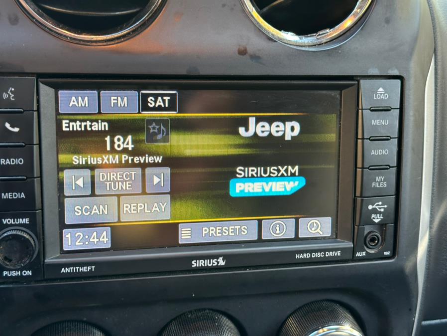 2016 Jeep Compass 4WD 4dr High Altitude Edition, available for sale in New Britain, Connecticut | Supreme Automotive. New Britain, Connecticut 2016 Jeep Compass 4WD 4dr High Altitude Edition, available for sale in New Britain, Connecticut | Supreme Automotive. New Britain, Connecticut