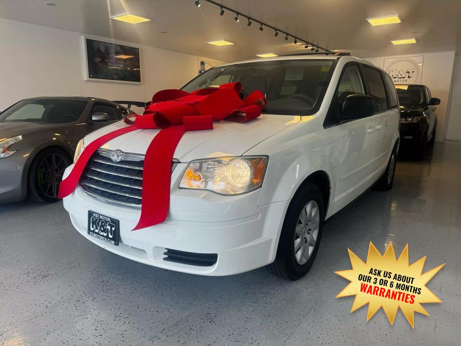 Used 2010 Chrysler Town & Country in Santa Ana, California | K&T Motor LLC. Santa Ana, California