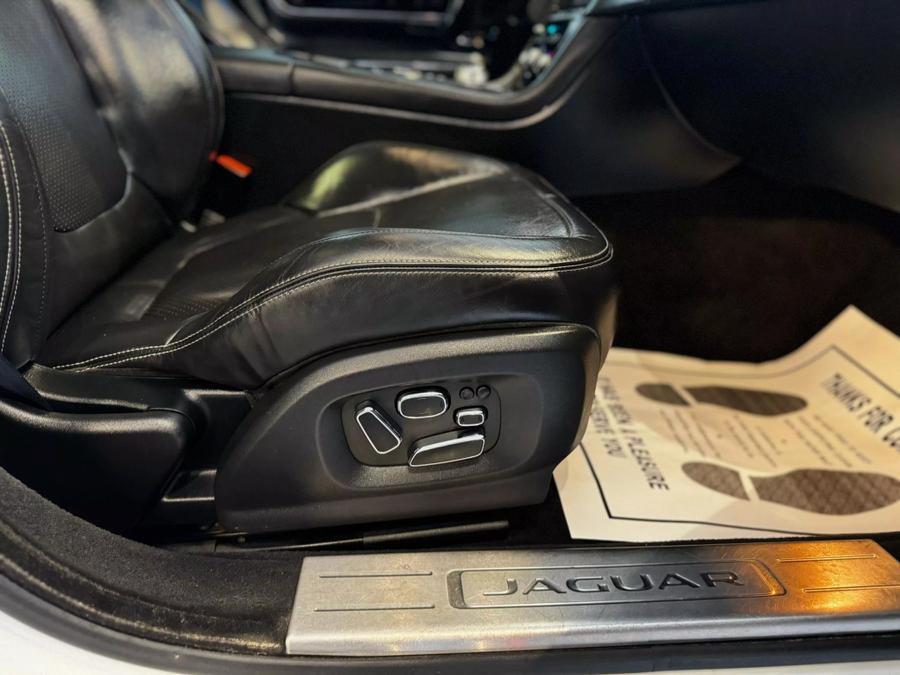 2015 Jaguar Xj XJ Sedan 4D, available for sale in Santa Ana, California | K&T Motor LLC. Santa Ana, California 2015 Jaguar Xj XJ Sedan 4D, available for sale in Santa Ana, California | K&T Motor LLC. Santa Ana, California