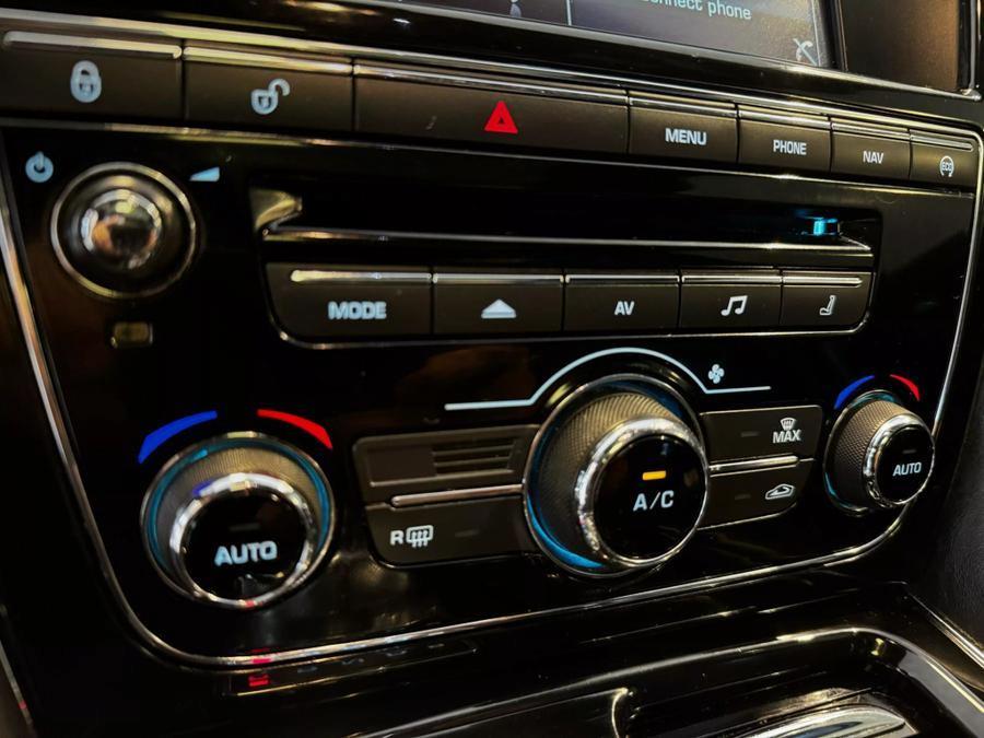 2015 Jaguar Xj XJ Sedan 4D, available for sale in Santa Ana, California | K&T Motor LLC. Santa Ana, California 2015 Jaguar Xj XJ Sedan 4D, available for sale in Santa Ana, California | K&T Motor LLC. Santa Ana, California