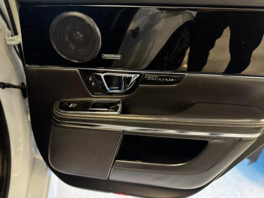 2015 Jaguar Xj XJ Sedan 4D, available for sale in Santa Ana, California | K&T Motor LLC. Santa Ana, California 2015 Jaguar Xj XJ Sedan 4D, available for sale in Santa Ana, California | K&T Motor LLC. Santa Ana, California