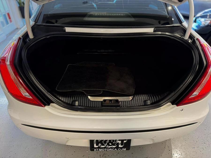 2015 Jaguar Xj XJ Sedan 4D, available for sale in Santa Ana, California | K&T Motor LLC. Santa Ana, California 2015 Jaguar Xj XJ Sedan 4D, available for sale in Santa Ana, California | K&T Motor LLC. Santa Ana, California