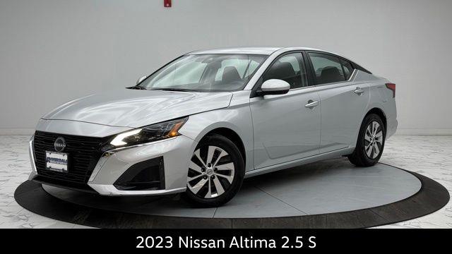 Used 2023 Nissan Altima in Bronx, New York | Eastchester Motor Cars. Bronx, New York