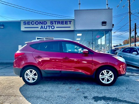 Used 2013 Hyundai Tucson in Manchester, New Hampshire | Second Street Auto Sales Inc. Manchester, New Hampshire