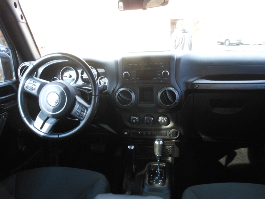 2017 Jeep Wrangler Unlimited Sport 4x4, available for sale in Yantic, Connecticut | Yantic Auto Center. Yantic, Connecticut 2017 Jeep Wrangler Unlimited Sport 4x4, available for sale in Yantic, Connecticut | Yantic Auto Center. Yantic, Connecticut