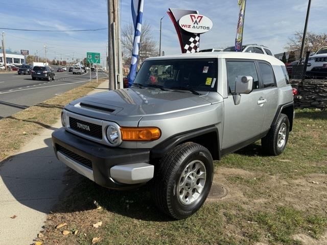 Used 2012 Toyota Fj Cruiser in Stratford, Connecticut | Wiz Leasing Inc. Stratford, Connecticut