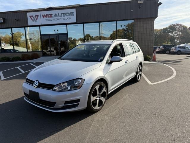 Used 2016 Volkswagen Golf Sportwagen in Stratford, Connecticut | Wiz Leasing Inc. Stratford, Connecticut