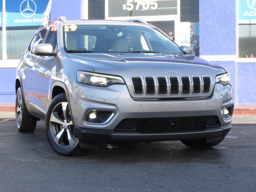 Used 2019 Jeep Cherokee in Orlando, Florida | VIP Auto Enterprise, Inc. Orlando, Florida