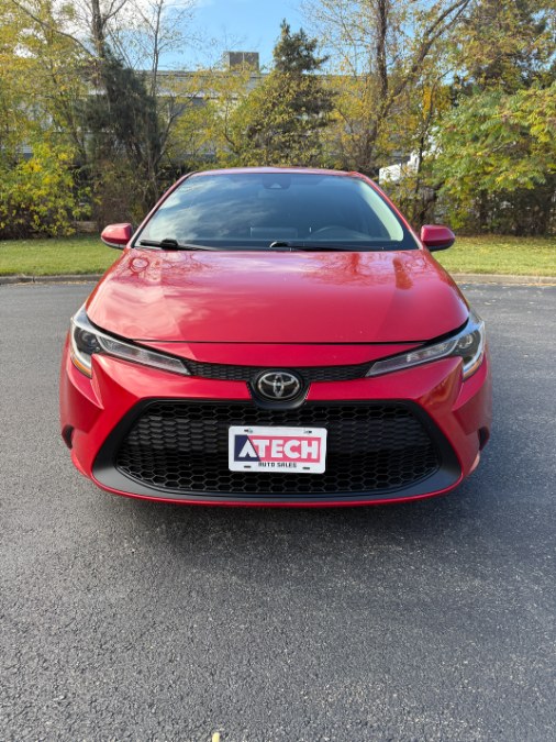 2021 Toyota Corolla LE photo 1