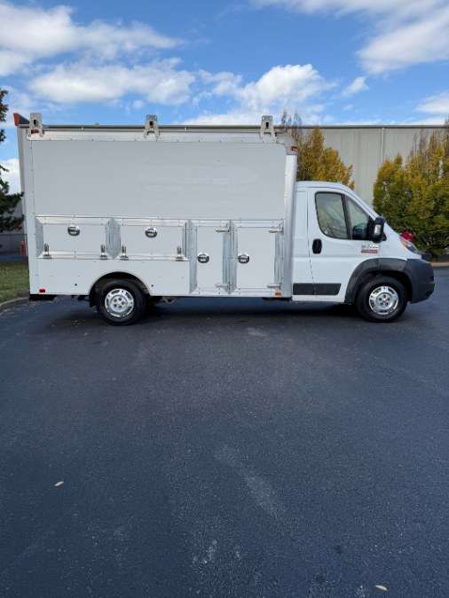 2018 RAM ProMaster Cutaway Base photo 7