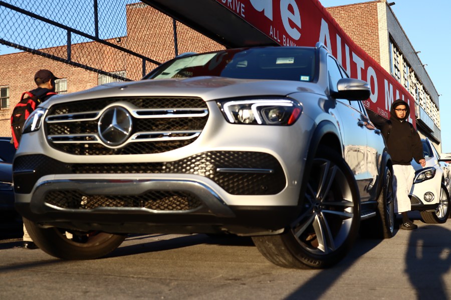 Used 2020 Mercedes-Benz GLE in Jamaica, New York | Hillside Auto Mall Inc.. Jamaica, New York