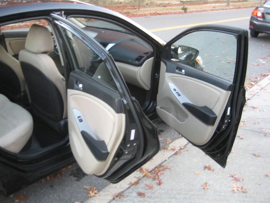 2016 Hyundai Accent SE 4dr Sedan 6A, available for sale in Massapequa, New York | Rite Choice Auto Inc.. Massapequa, New York 2016 Hyundai Accent SE 4dr Sedan 6A, available for sale in Massapequa, New York | Rite Choice Auto Inc.. Massapequa, New York