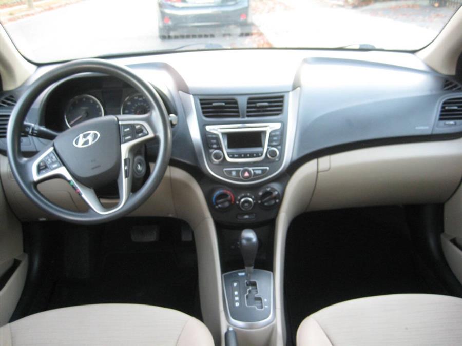 2016 Hyundai Accent SE 4dr Sedan 6A, available for sale in Massapequa, New York | Rite Choice Auto Inc.. Massapequa, New York 2016 Hyundai Accent SE 4dr Sedan 6A, available for sale in Massapequa, New York | Rite Choice Auto Inc.. Massapequa, New York
