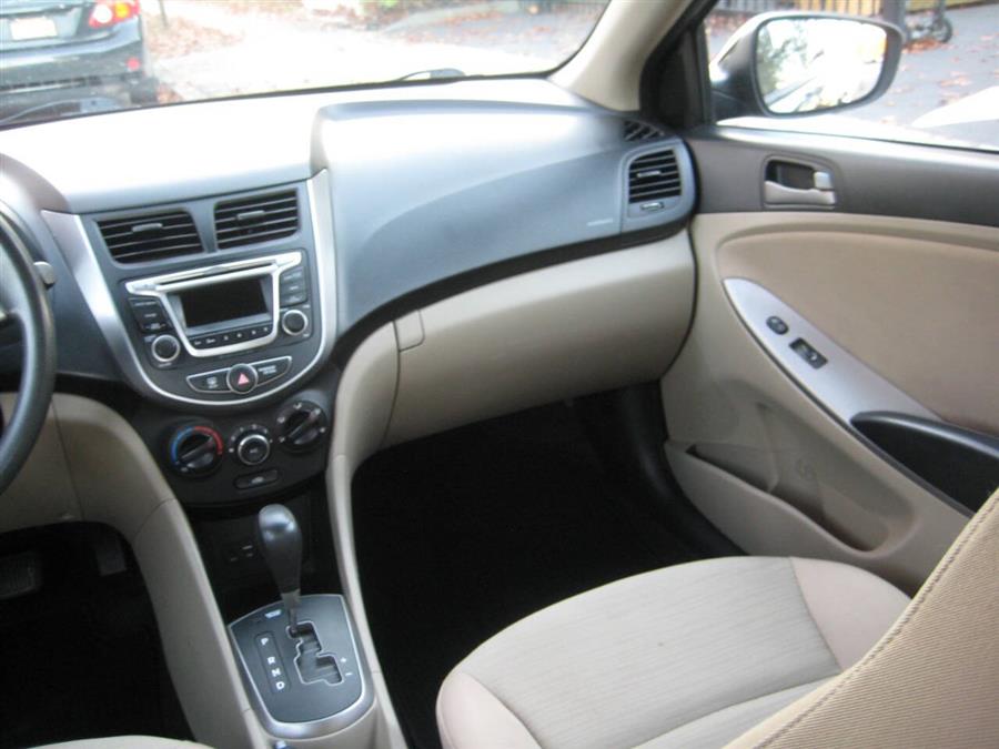 2016 Hyundai Accent SE 4dr Sedan 6A, available for sale in Massapequa, New York | Rite Choice Auto Inc.. Massapequa, New York 2016 Hyundai Accent SE 4dr Sedan 6A, available for sale in Massapequa, New York | Rite Choice Auto Inc.. Massapequa, New York