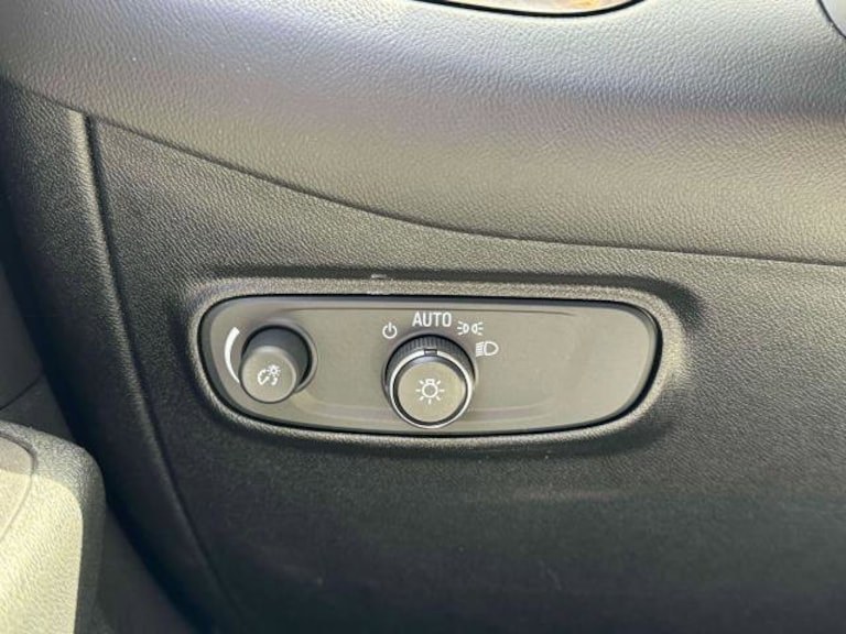 2019 Chevrolet Equinox FWD 4dr LT w/1LT, available for sale in Port Washington, New York | Sandpoint Autosales. Port Washington, New York 2019 Chevrolet Equinox FWD 4dr LT w/1LT, available for sale in Port Washington, New York | Sandpoint Autosales. Port Washington, New York