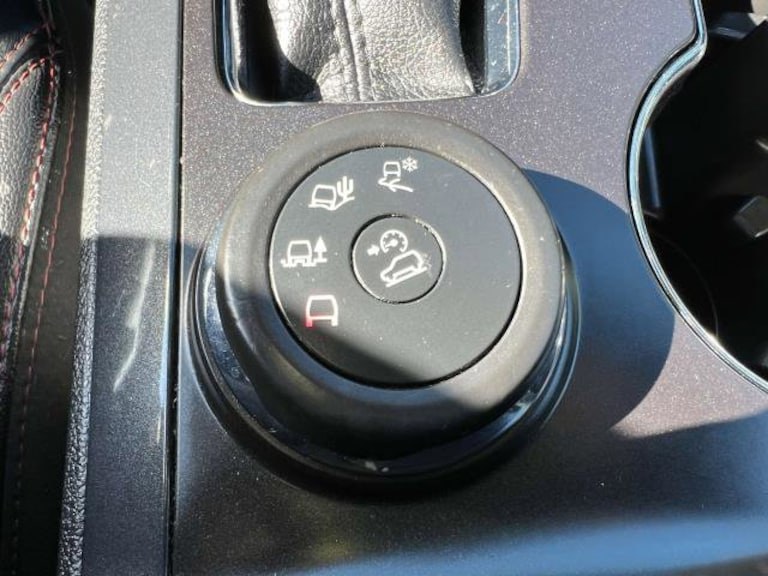 2018 Ford Explorer XLT 4WD, available for sale in Port Washington, New York | Sandpoint Autosales. Port Washington, New York 2018 Ford Explorer XLT 4WD, available for sale in Port Washington, New York | Sandpoint Autosales. Port Washington, New York
