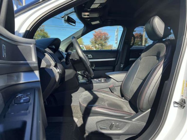 2018 Ford Explorer XLT 4WD, available for sale in Port Washington, New York | Sandpoint Autosales. Port Washington, New York 2018 Ford Explorer XLT 4WD, available for sale in Port Washington, New York | Sandpoint Autosales. Port Washington, New York