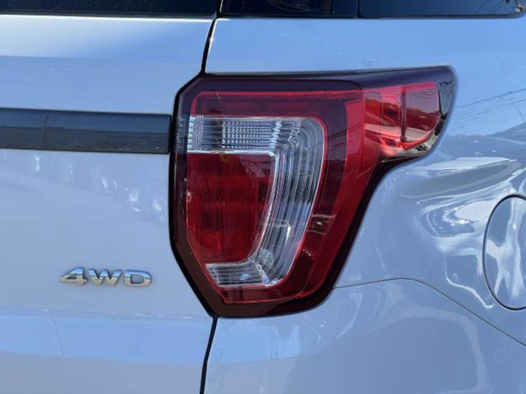 2018 Ford Explorer XLT 4WD, available for sale in Port Washington, New York | Sandpoint Autosales. Port Washington, New York 2018 Ford Explorer XLT 4WD, available for sale in Port Washington, New York | Sandpoint Autosales. Port Washington, New York