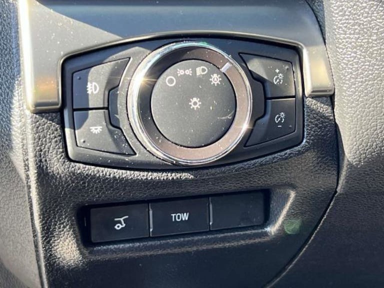 2018 Ford Explorer XLT 4WD, available for sale in Port Washington, New York | Sandpoint Autosales. Port Washington, New York 2018 Ford Explorer XLT 4WD, available for sale in Port Washington, New York | Sandpoint Autosales. Port Washington, New York