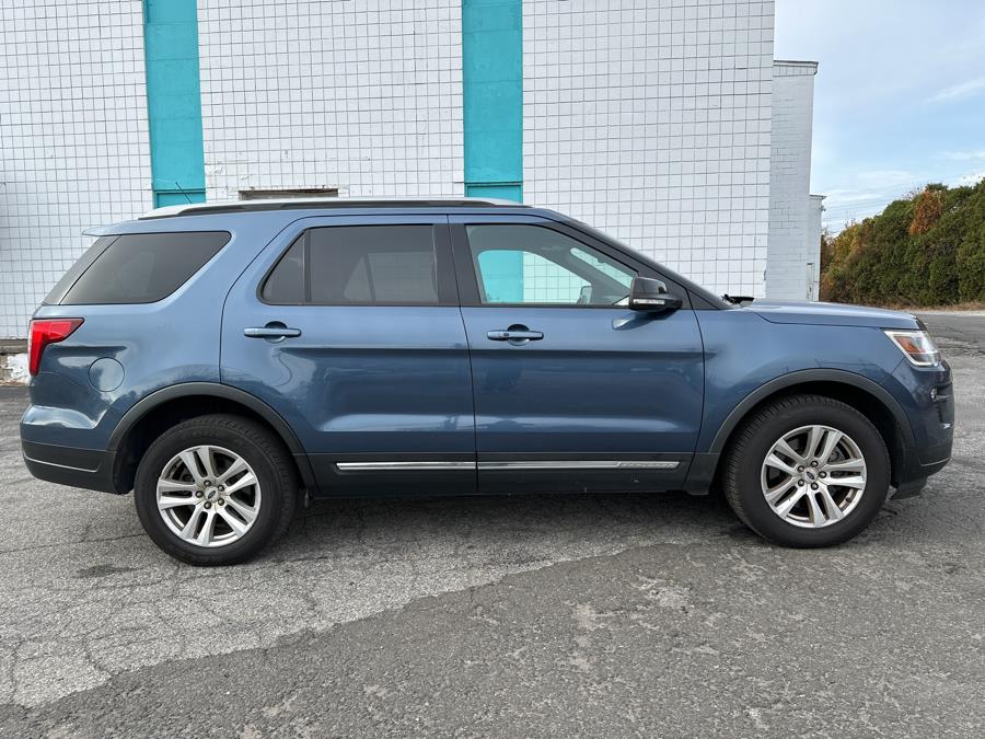 Used 2018 Ford Explorer in Milford, Connecticut | Dealertown Auto Wholesalers. Milford, Connecticut