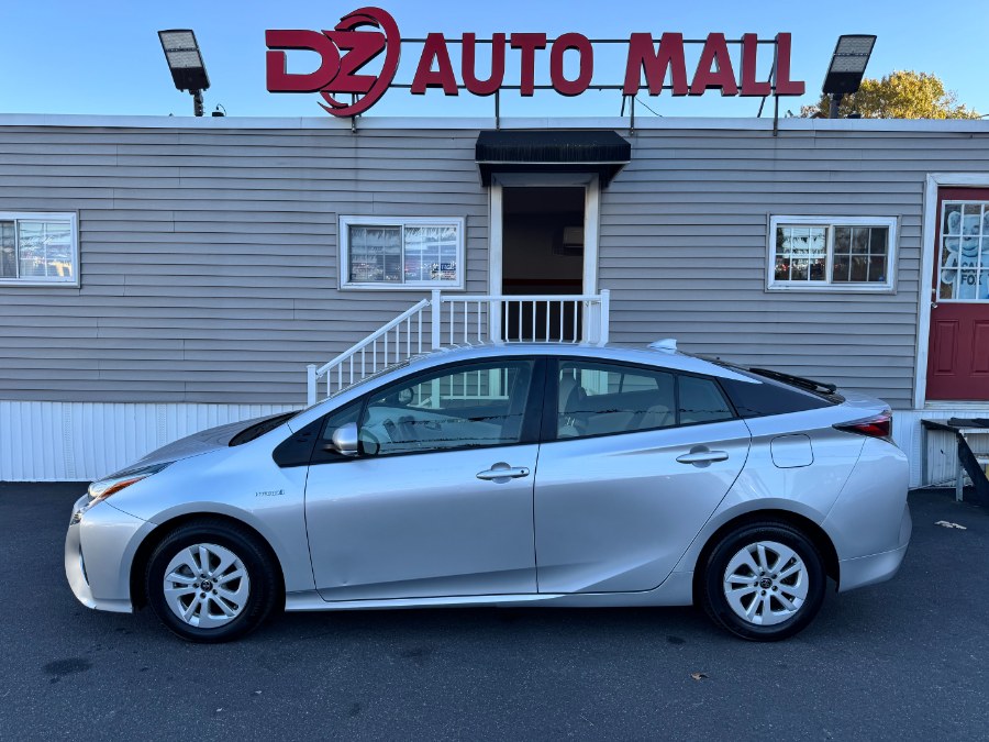 Used 2017 Toyota Prius in Paterson, New Jersey | DZ Automall. Paterson, New Jersey