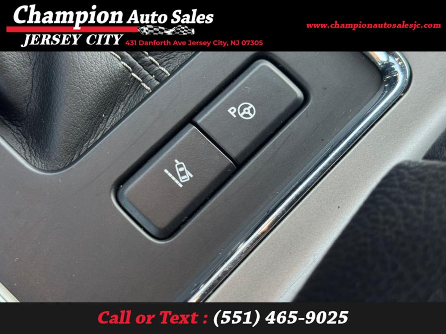 2020 Ford F-150 LARIAT 4WD SuperCrew 5.5'' Box, available for sale in Jersey City, New Jersey | Champion Auto Sales. Jersey City, New Jersey 2020 Ford F-150 LARIAT 4WD SuperCrew 5.5'' Box, available for sale in Jersey City, New Jersey | Champion Auto Sales. Jersey City, New Jersey