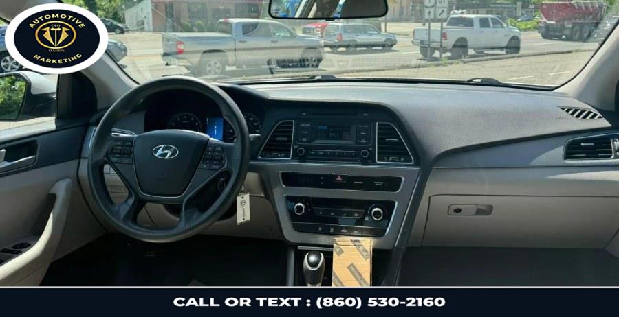 2015 Hyundai Sonata 4dr Sdn 2.4L SE PZEV, available for sale in Online only, Connecticut | CEO DADDY AUTO. Online only, Connecticut 2015 Hyundai Sonata 4dr Sdn 2.4L SE PZEV, available for sale in Online only, Connecticut | CEO DADDY AUTO. Online only, Connecticut