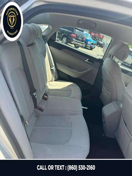 2015 Hyundai Sonata 4dr Sdn 2.4L SE PZEV, available for sale in Online only, Connecticut | CEO DADDY AUTO. Online only, Connecticut 2015 Hyundai Sonata 4dr Sdn 2.4L SE PZEV, available for sale in Online only, Connecticut | CEO DADDY AUTO. Online only, Connecticut