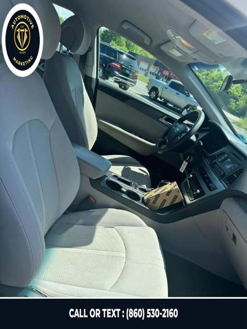 2015 Hyundai Sonata 4dr Sdn 2.4L SE PZEV, available for sale in Online only, Connecticut | CEO DADDY AUTO. Online only, Connecticut 2015 Hyundai Sonata 4dr Sdn 2.4L SE PZEV, available for sale in Online only, Connecticut | CEO DADDY AUTO. Online only, Connecticut