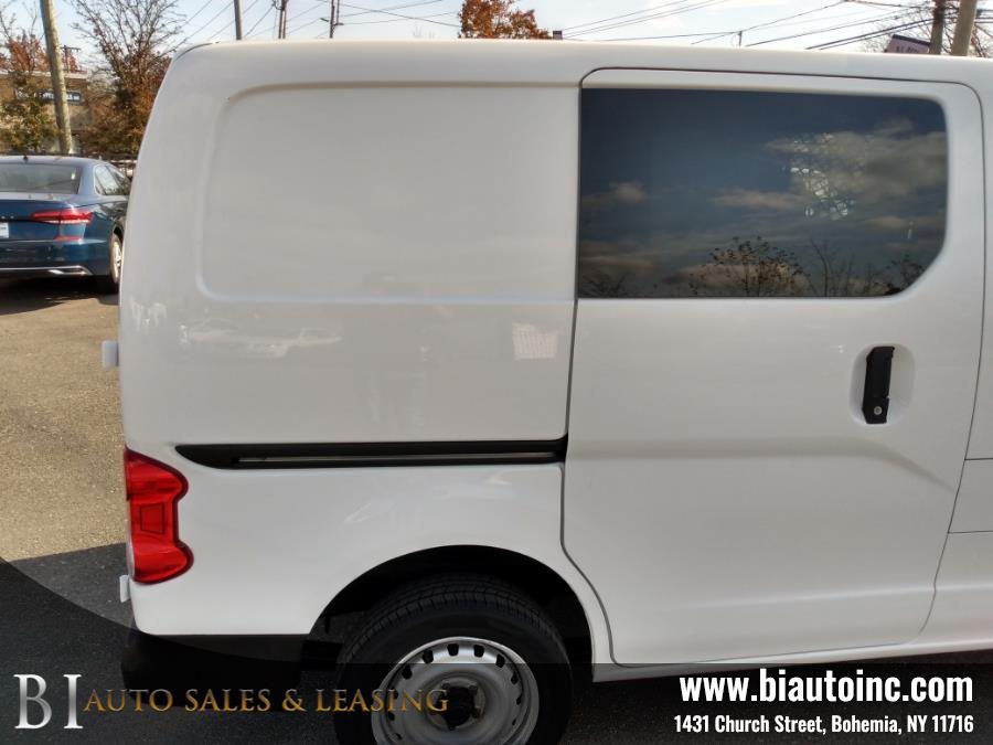 2019 Nissan NV200 S photo 11