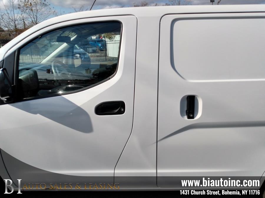 2019 Nissan NV200 S photo 9