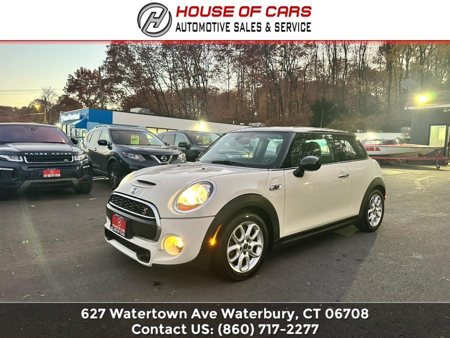 Used 2017 MINI Hardtop 2 Door in Meriden, Connecticut | House of Cars CT. Meriden, Connecticut