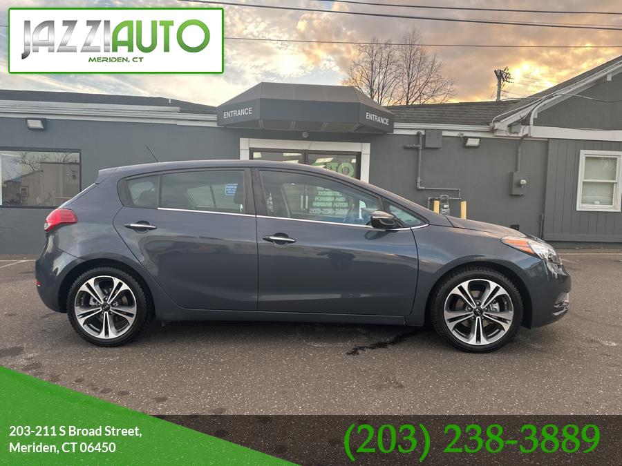 Used 2016 Kia Forte 5-Door in Meriden, Connecticut | Jazzi Auto Sales LLC. Meriden, Connecticut