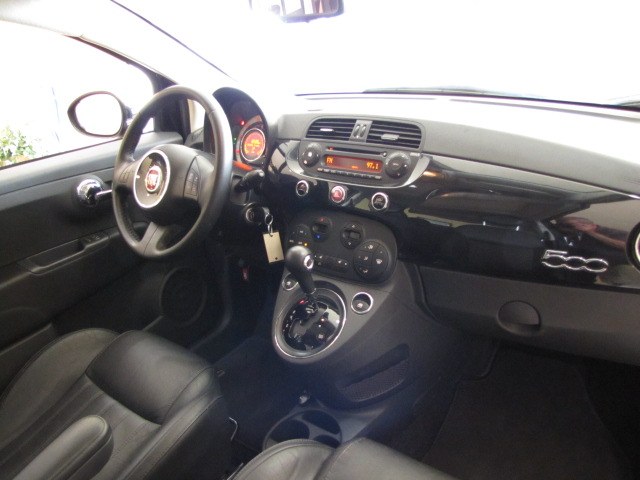 2013 FIAT 500 Lounge photo 6