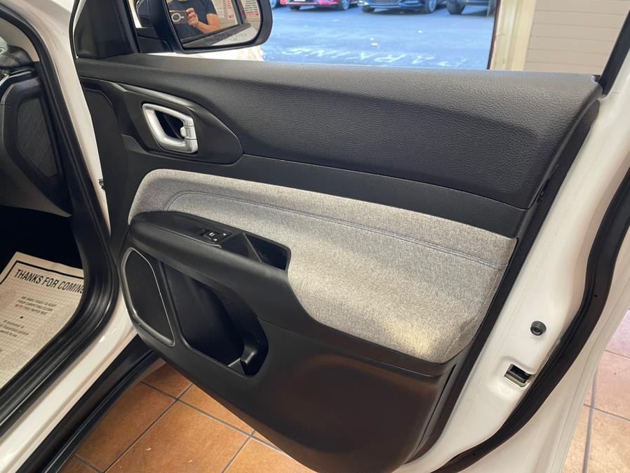 2022 Jeep Compass Latitude 4x4, available for sale in Suffern, New York | Rockland Motor Sport. Suffern, New York 2022 Jeep Compass Latitude 4x4, available for sale in Suffern, New York | Rockland Motor Sport. Suffern, New York