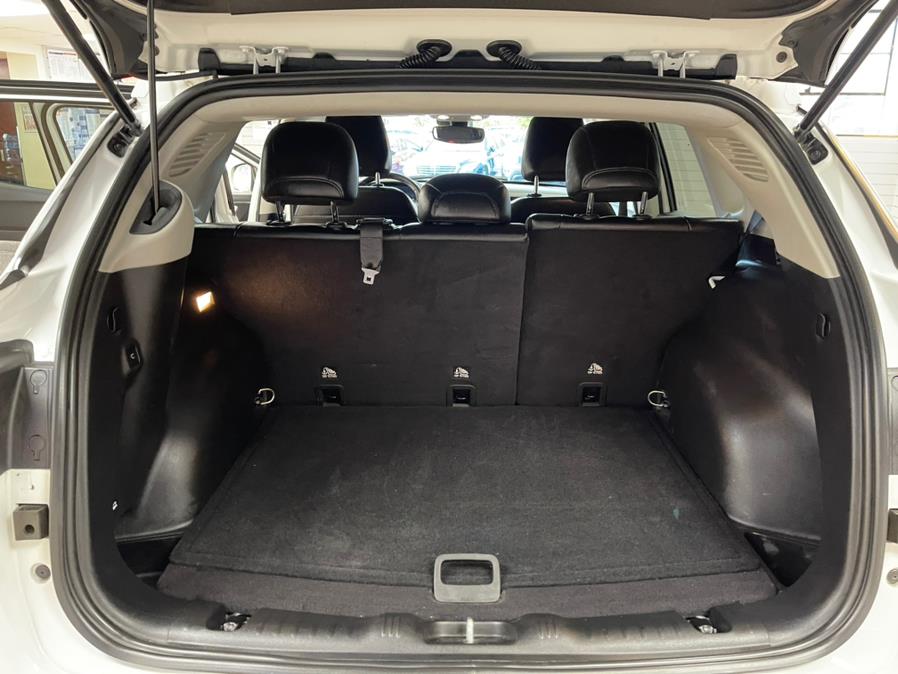 2022 Jeep Compass Latitude 4x4, available for sale in Suffern, New York | Rockland Motor Sport. Suffern, New York 2022 Jeep Compass Latitude 4x4, available for sale in Suffern, New York | Rockland Motor Sport. Suffern, New York