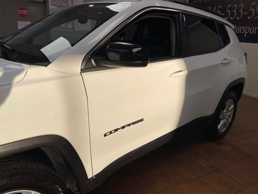 2022 Jeep Compass Latitude 4x4, available for sale in Suffern, New York | Rockland Motor Sport. Suffern, New York 2022 Jeep Compass Latitude 4x4, available for sale in Suffern, New York | Rockland Motor Sport. Suffern, New York