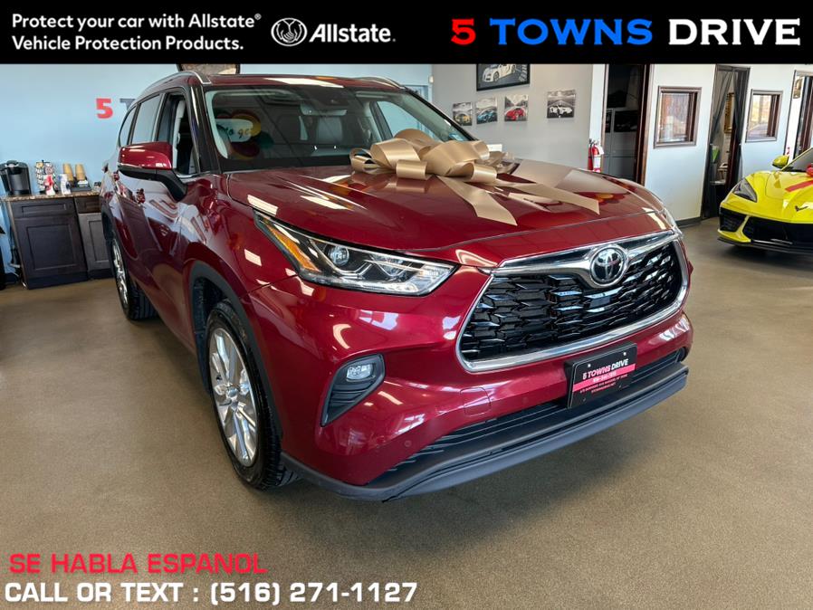 Used 2023 Toyota Highlander in Inwood, New York | 5 Towns Drive. Inwood, New York