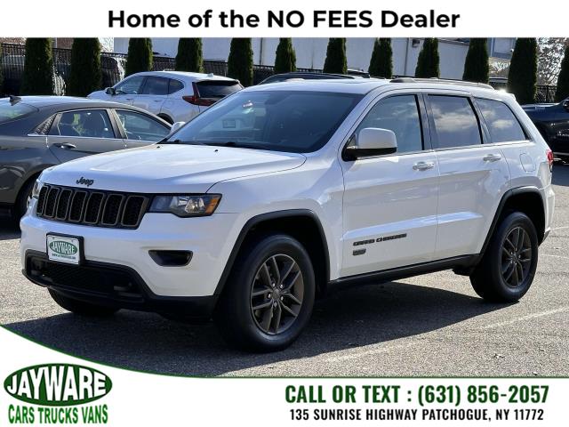 Used 2016 Jeep Grand Cherokee in Patchogue, New York | Jayware Cars Trucks Vans. Patchogue, New York