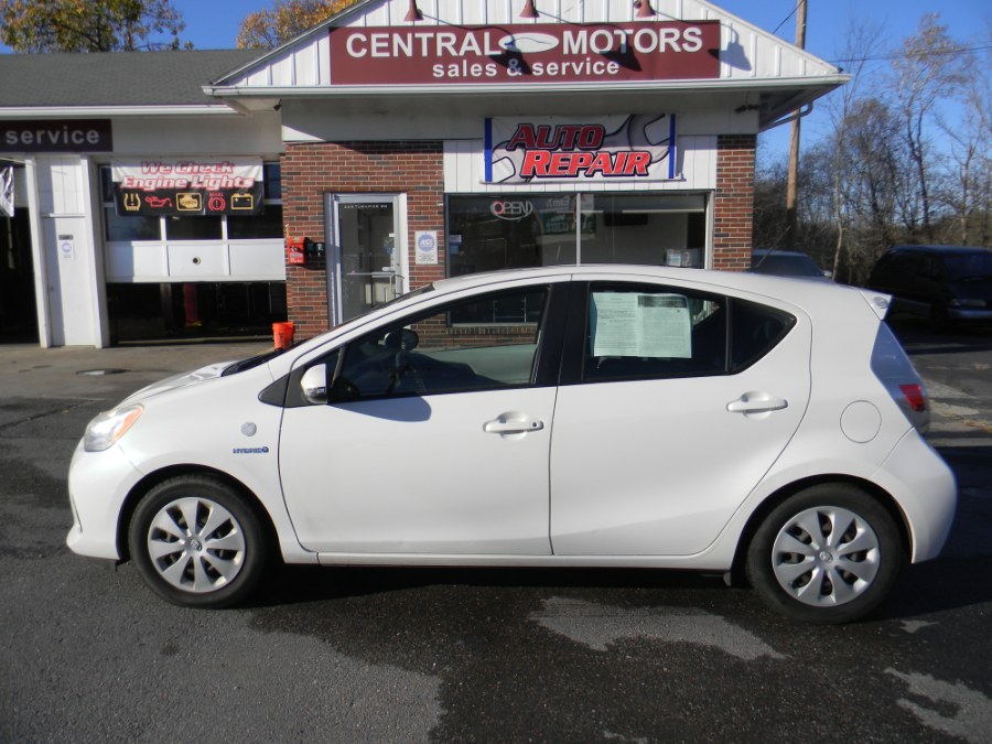 Used 2013 Toyota Prius c in Southborough, Massachusetts | M&M Vehicles Inc dba Central Motors. Southborough, Massachusetts