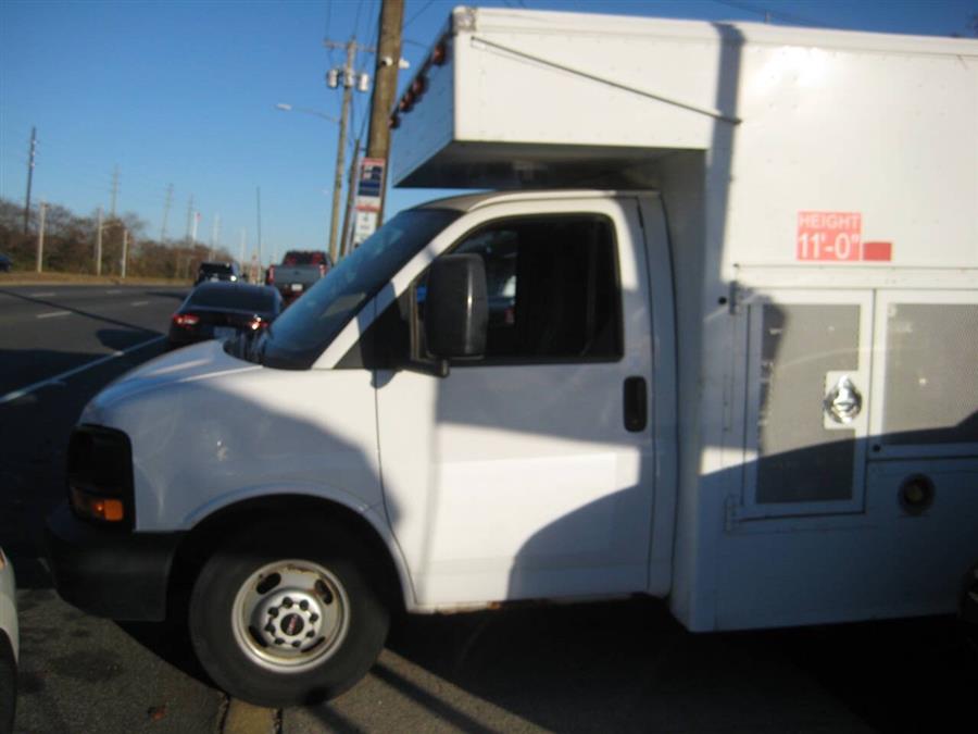 2009 GMC Savana 3500 2dr Commercial/Cutaway/Chassis 139 177 in. WB, available for sale in Massapequa, New York | Rite Choice Auto Inc.. Massapequa, New York 2009 GMC Savana 3500 2dr Commercial/Cutaway/Chassis 139 177 in. WB, available for sale in Massapequa, New York | Rite Choice Auto Inc.. Massapequa, New York