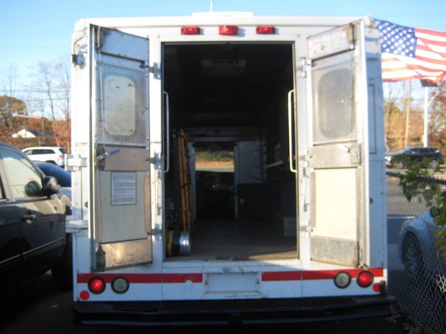 2009 GMC Savana 3500 2dr Commercial/Cutaway/Chassis 139 177 in. WB, available for sale in Massapequa, New York | Rite Choice Auto Inc.. Massapequa, New York 2009 GMC Savana 3500 2dr Commercial/Cutaway/Chassis 139 177 in. WB, available for sale in Massapequa, New York | Rite Choice Auto Inc.. Massapequa, New York
