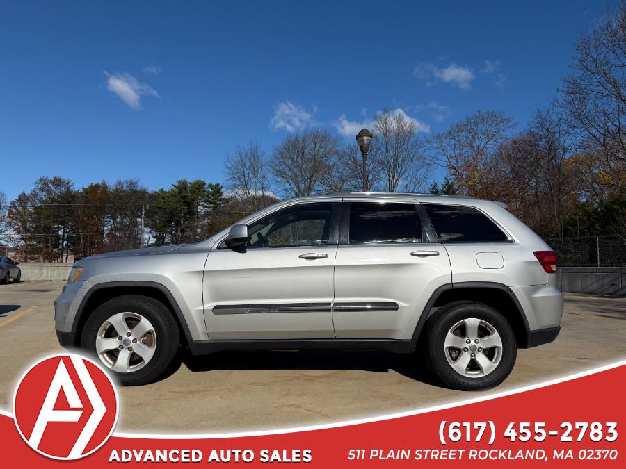 2011 Jeep Grand Cherokee Laredo photo 1