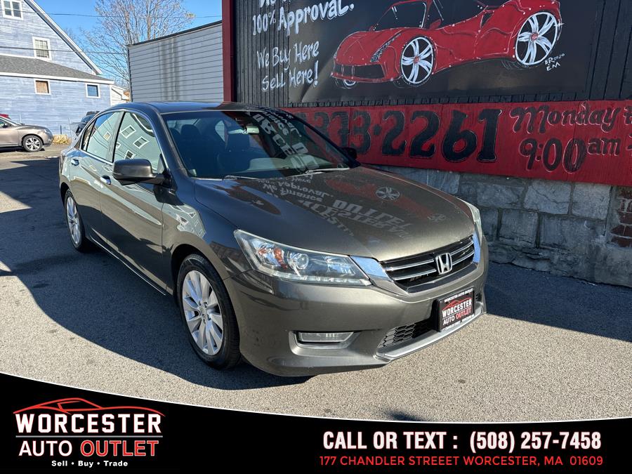 Used 2013 Honda Accord Sdn in Worcester, Massachusetts | Worcester Auto Outlet LLC. Worcester, Massachusetts