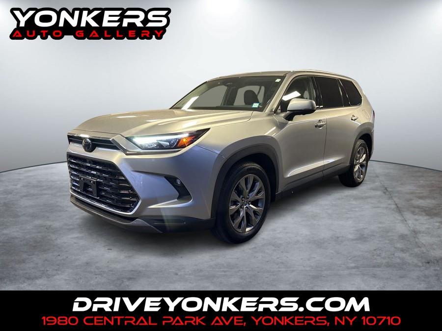 Used 2024 Toyota Grand Highlander in Yonkers, New York | Yonkers Auto Gallery LLC. Yonkers, New York