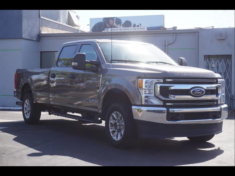 Used 2022 Ford F-250 Super Duty in Fort Myers, Florida | Carlux Fort Myers. Fort Myers, Florida