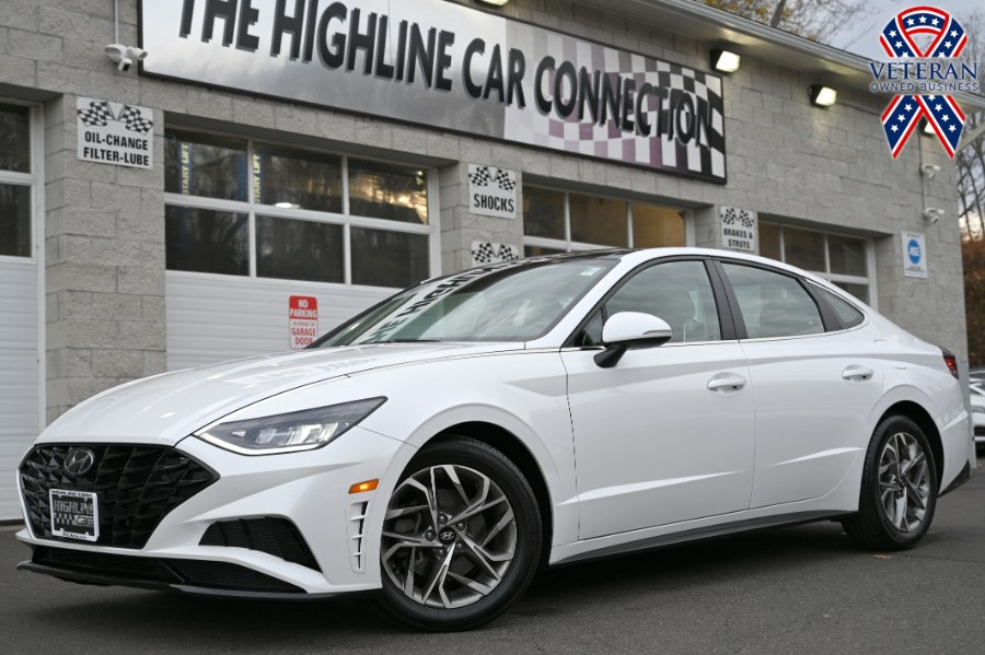 Used 2021 Hyundai Sonata in Waterbury, Connecticut | Highline Car Connection. Waterbury, Connecticut